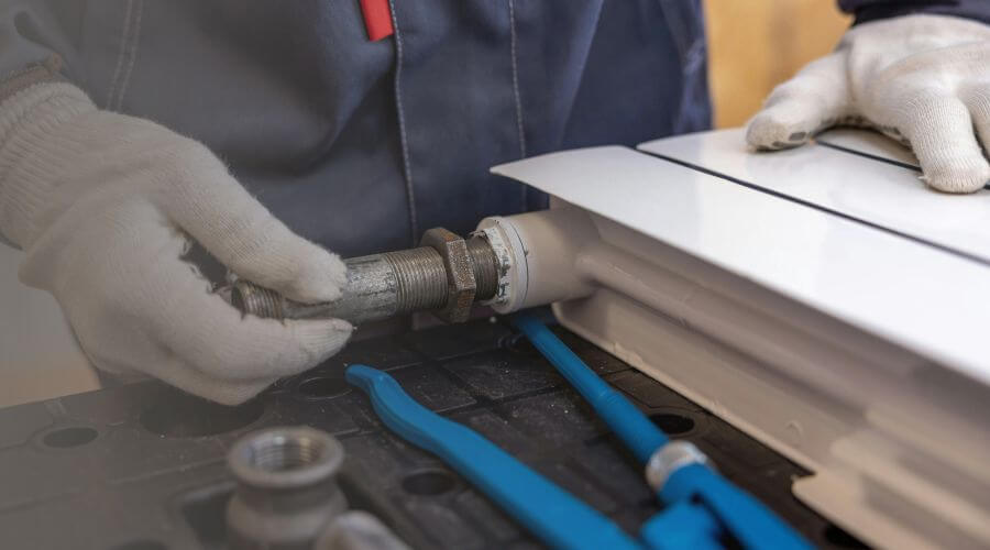 Expert burst pipe repair services in Colony, KS